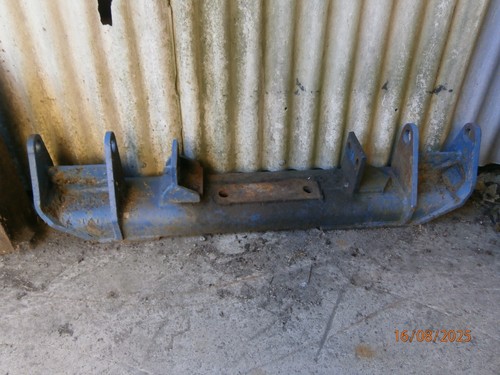 Ford 3000 loader bracket - ford,
